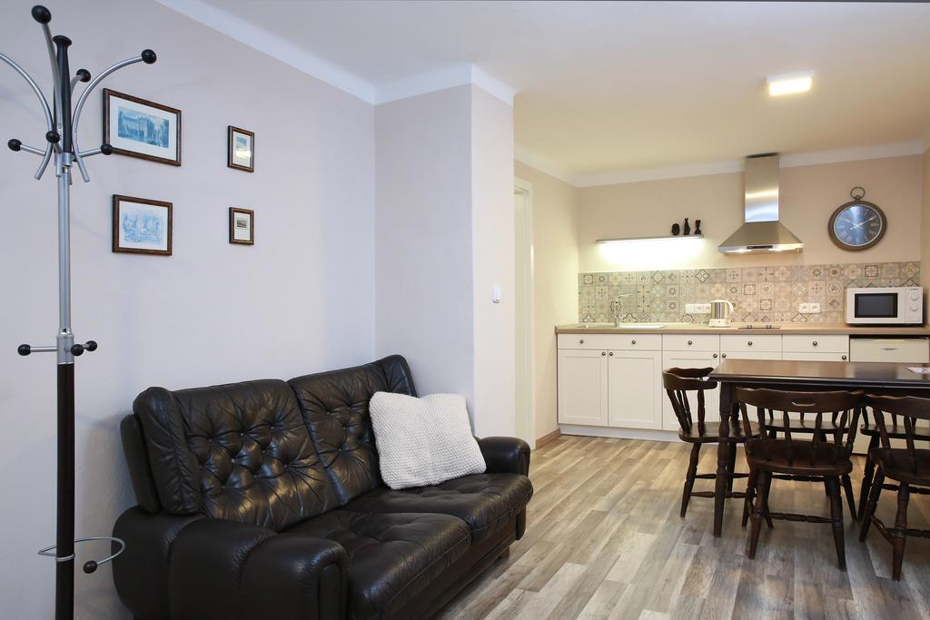 Apartments Michovka Koberovy ภายนอก รูปภาพ